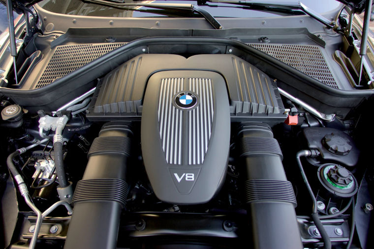 2008 BMW X5 xDrive48i 4.8L V8 Engine Picture / Pic / Image